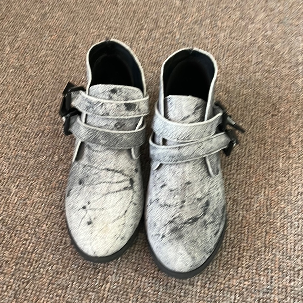 Bleached look short boot